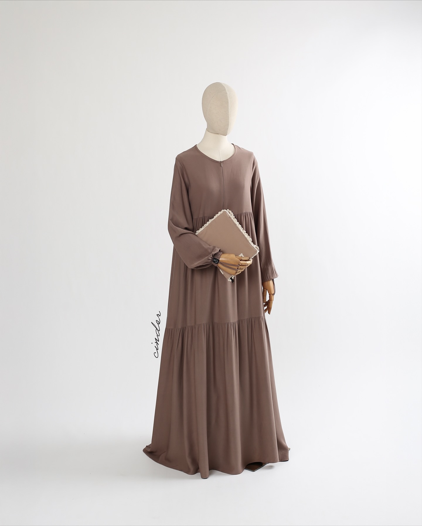 akusabira_1763890243_3772107222143681584_57854257412